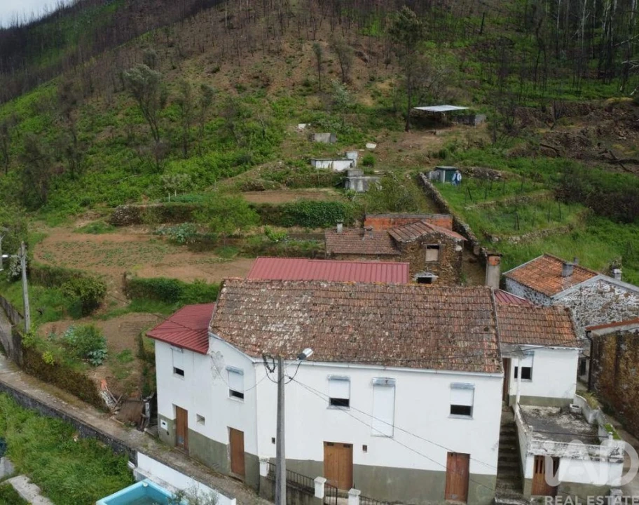 Moradia T5 para Venda em Penalva de Alva e São Sebastião da Feira Foto 3