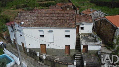 Moradia T5 para Venda em Penalva de Alva e São Sebastião da Feira