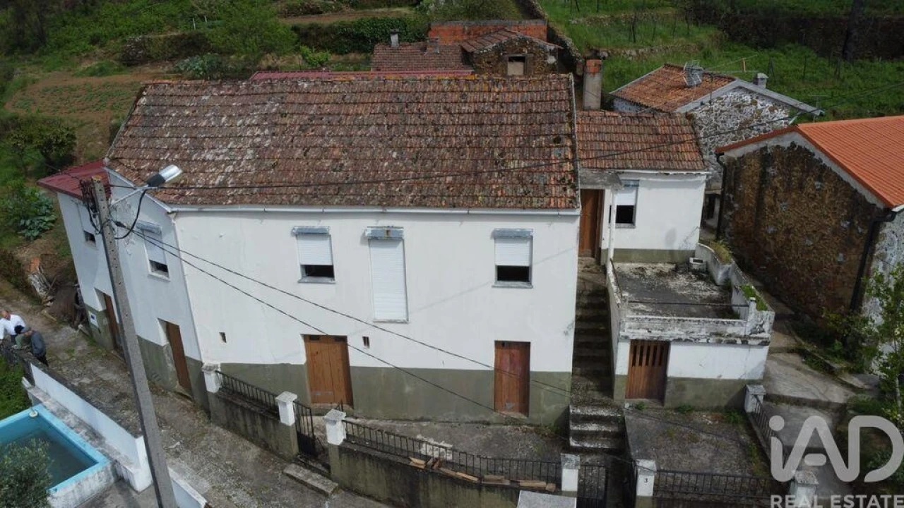 Moradia T5 para Venda em Penalva de Alva e São Sebastião da Feira Foto 2