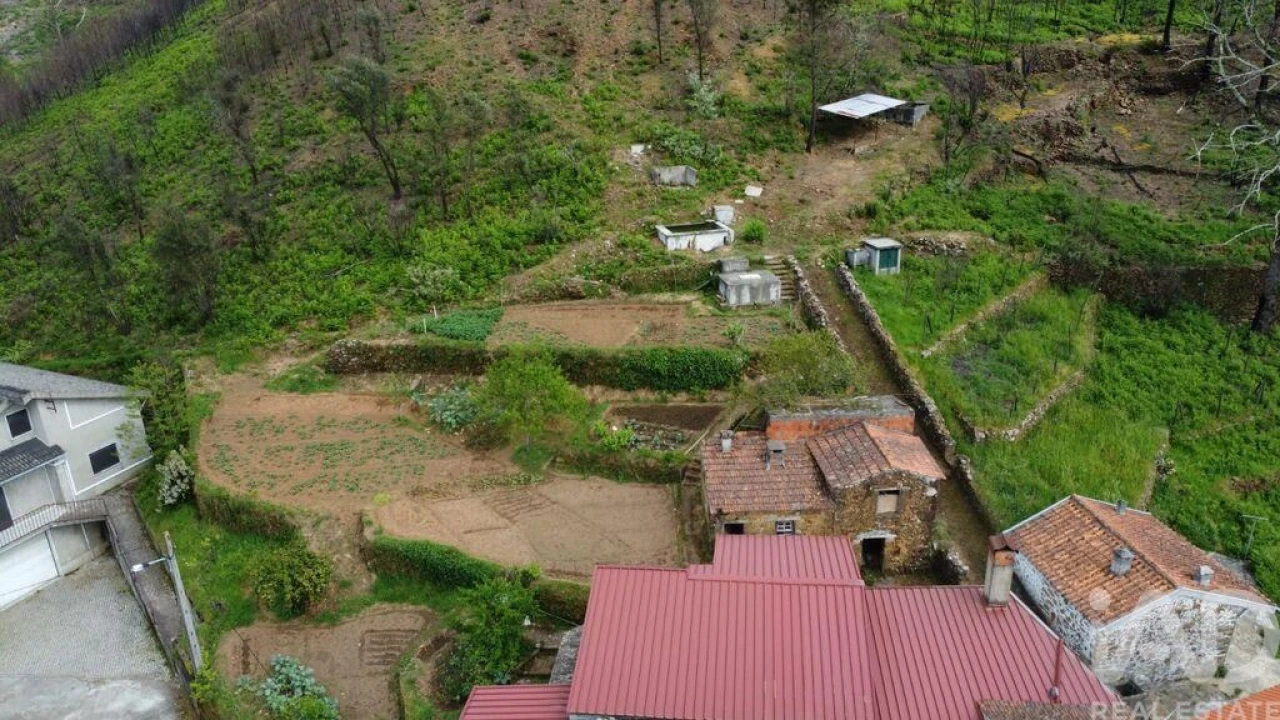 Moradia T5 para Venda em Penalva de Alva e São Sebastião da Feira Foto 40