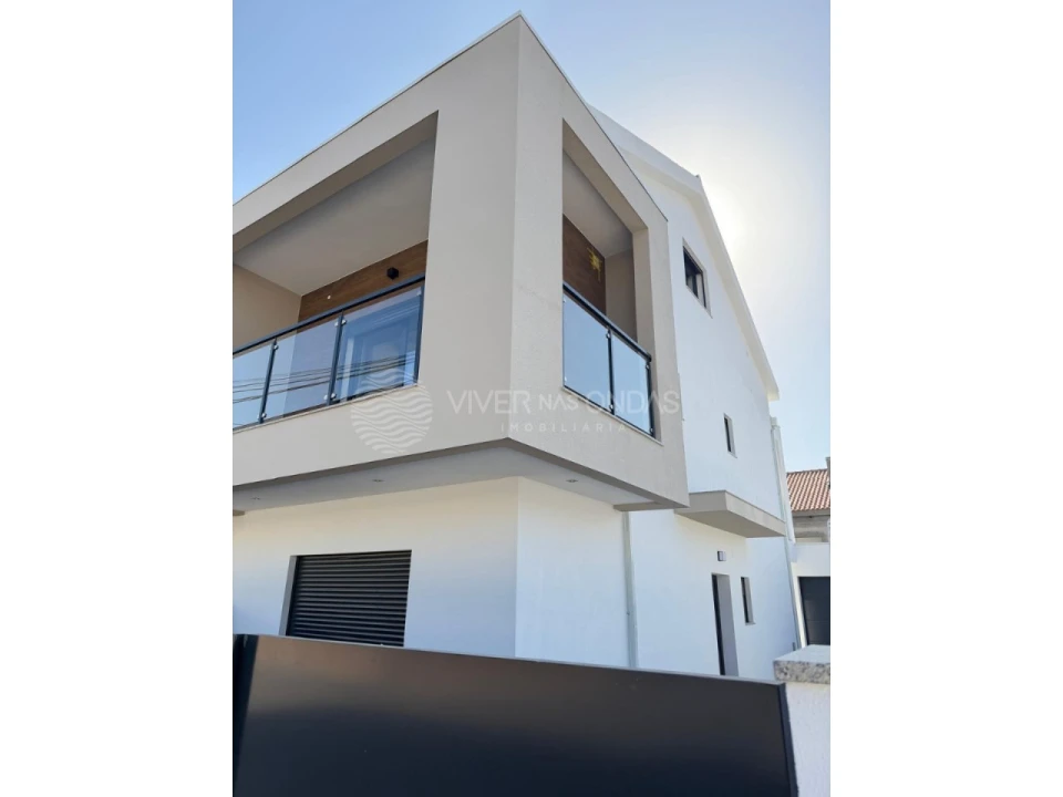 Moradia T3 para Venda em Quinta do Conde Foto 33