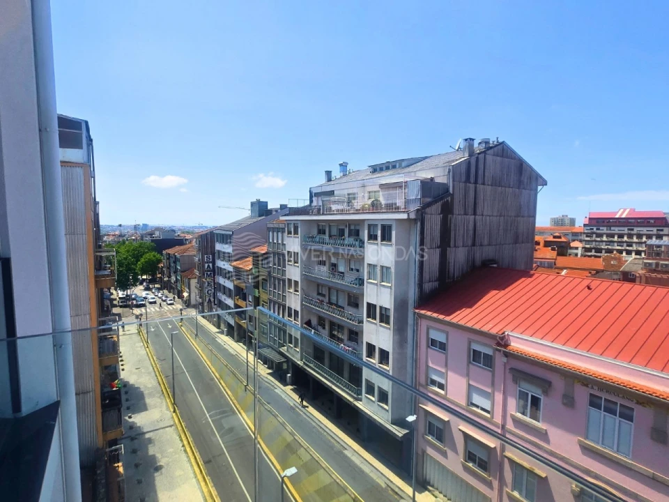 Apartamento T4 para Venda em Cedofeita, Santo Ildefonso, Sé, Miragaia, São Nicolau e Vitória Foto 1