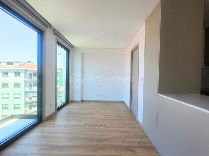 Apartamento T4 para Venda em Cedofeita, Santo Ildefonso, Sé, Miragaia, São Nicolau e Vitória Foto 4