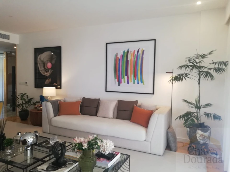 Apartamento T3 para Venda em Santo Antonio dos Olivais Foto 5