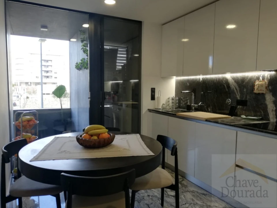 Apartamento T3 para Venda em Santo Antonio dos Olivais Foto 7