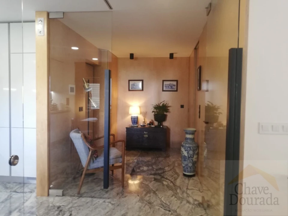 Apartamento T3 para Venda em Santo Antonio dos Olivais Foto 13