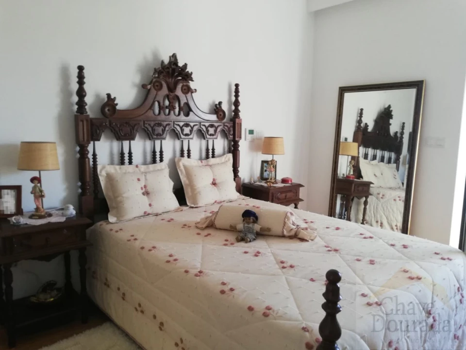 Apartamento T3 para Venda em Santo Antonio dos Olivais Foto 14