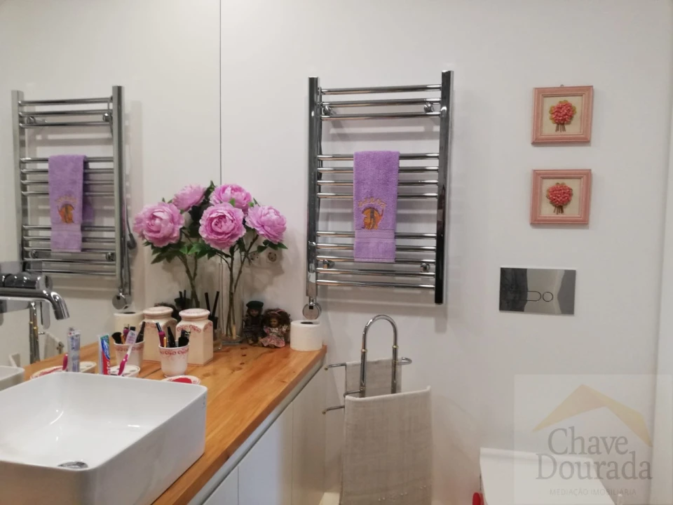 Apartamento T3 para Venda em Santo Antonio dos Olivais Foto 17