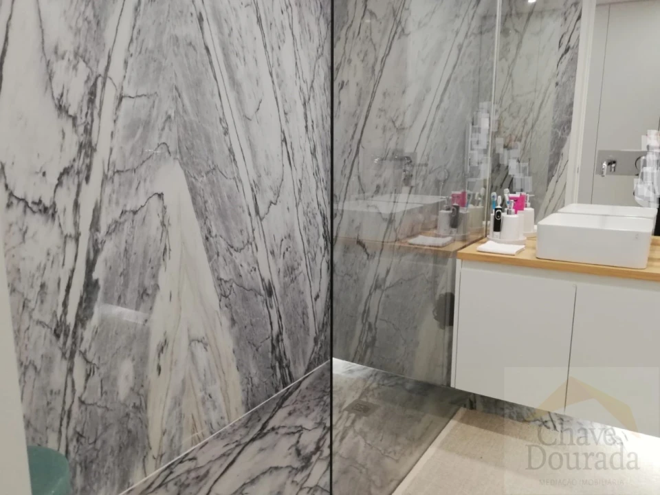 Apartamento T3 para Venda em Santo Antonio dos Olivais Foto 22