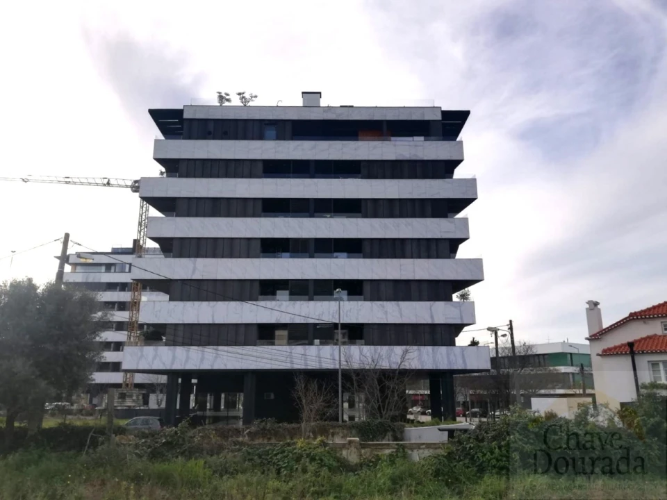 Apartamento T3 para Venda em Santo Antonio dos Olivais Foto 41