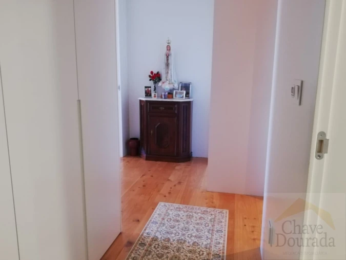 Apartamento T3 para Venda em Santo Antonio dos Olivais Foto 27