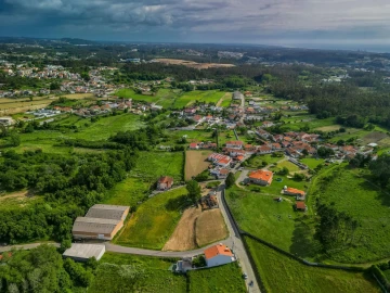 Terreno para Venda em Serzedo e Perosinho