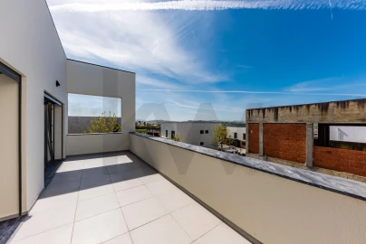 Moradia T4 para Venda em Ponte do Rol