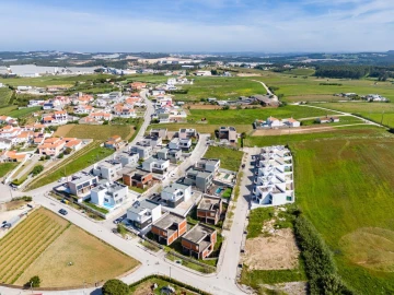 Moradia T4 para Venda em Ponte do Rol