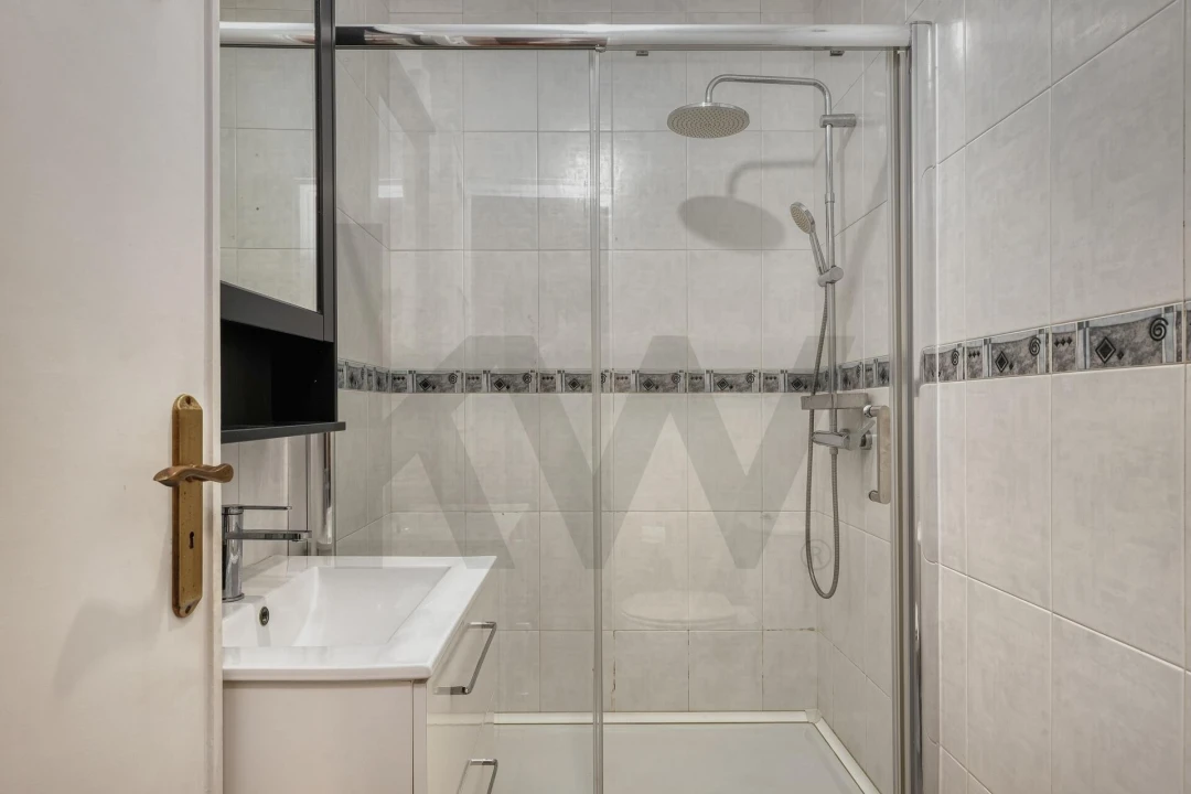 Apartamento T3 para Venda em Agualva e Mira-Sintra Foto 14