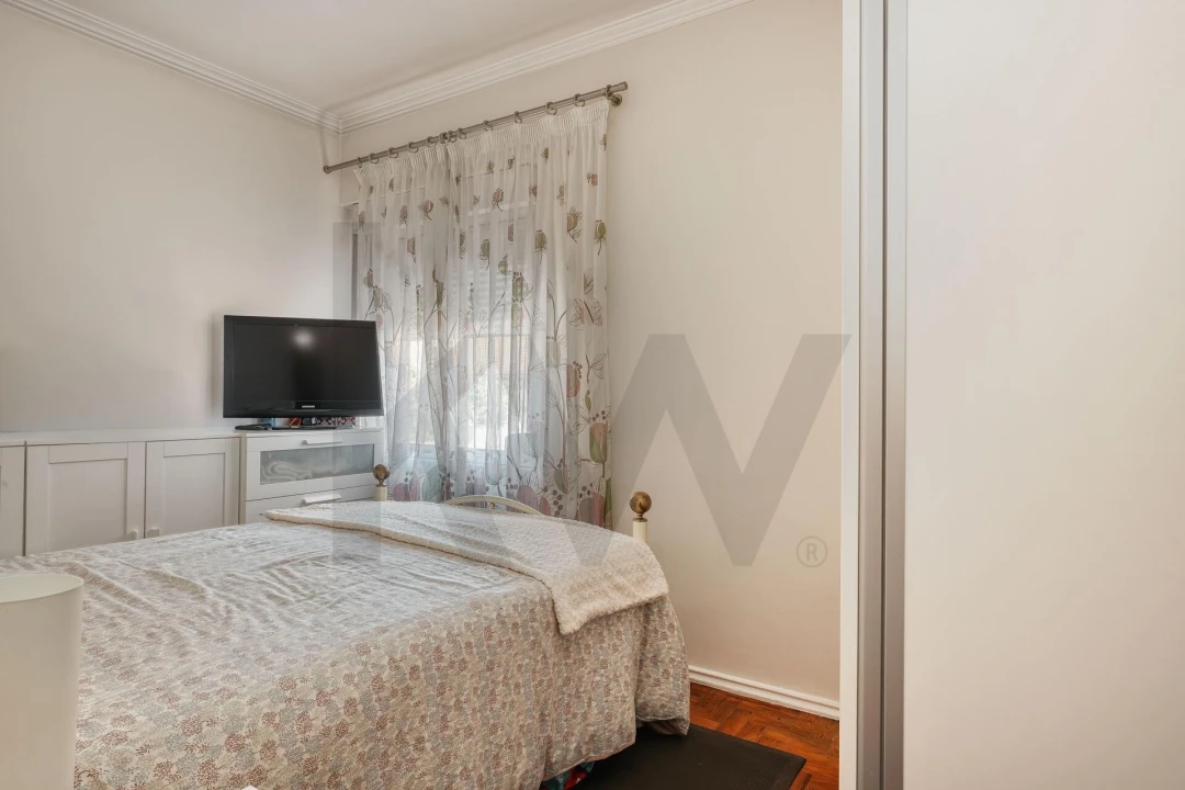 Apartamento T3 para Venda em Agualva e Mira-Sintra Foto 8