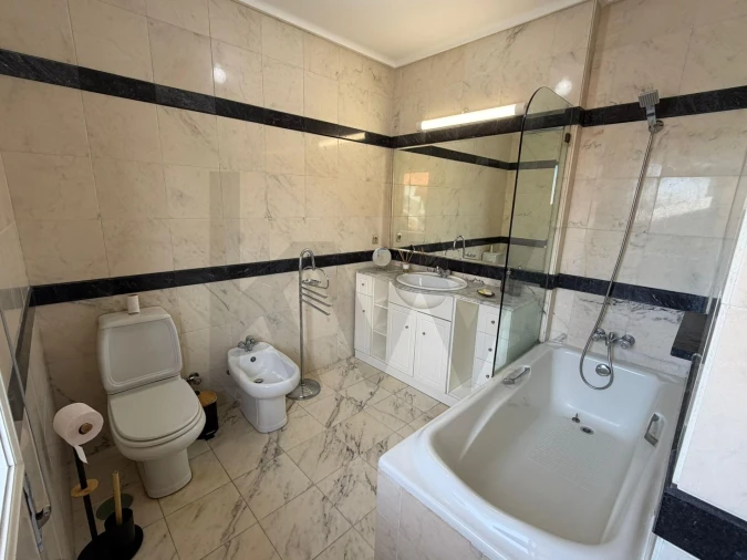 Moradia T5 para Venda em Requeixo, Nossa Senhora de Fátima e Nariz Foto 14