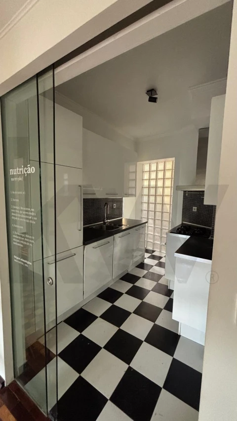 Apartamento T4 para Arrendamento em Avenidas Novas