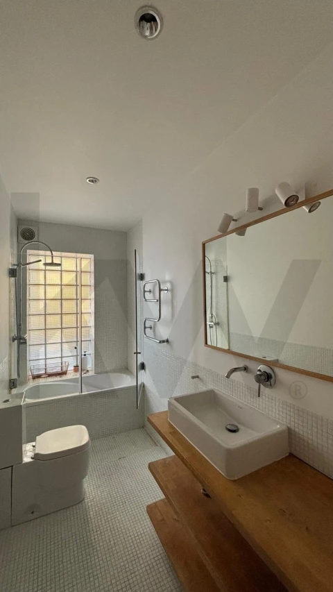 Apartamento T4 para Arrendamento em Avenidas Novas