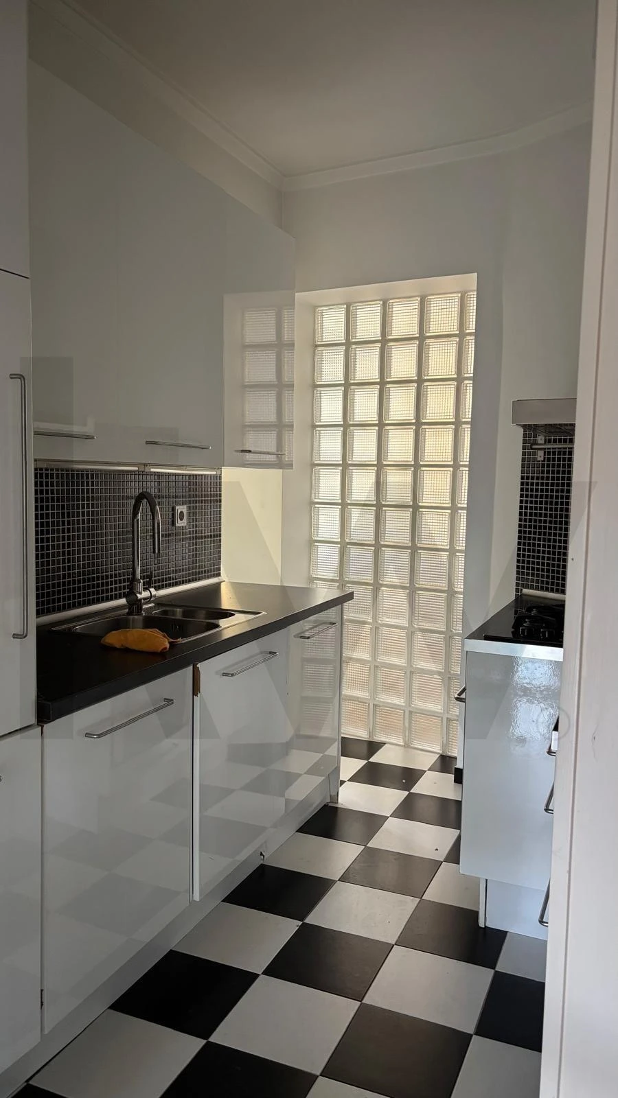 Apartamento T4 para Arrendamento em Avenidas Novas Foto 6