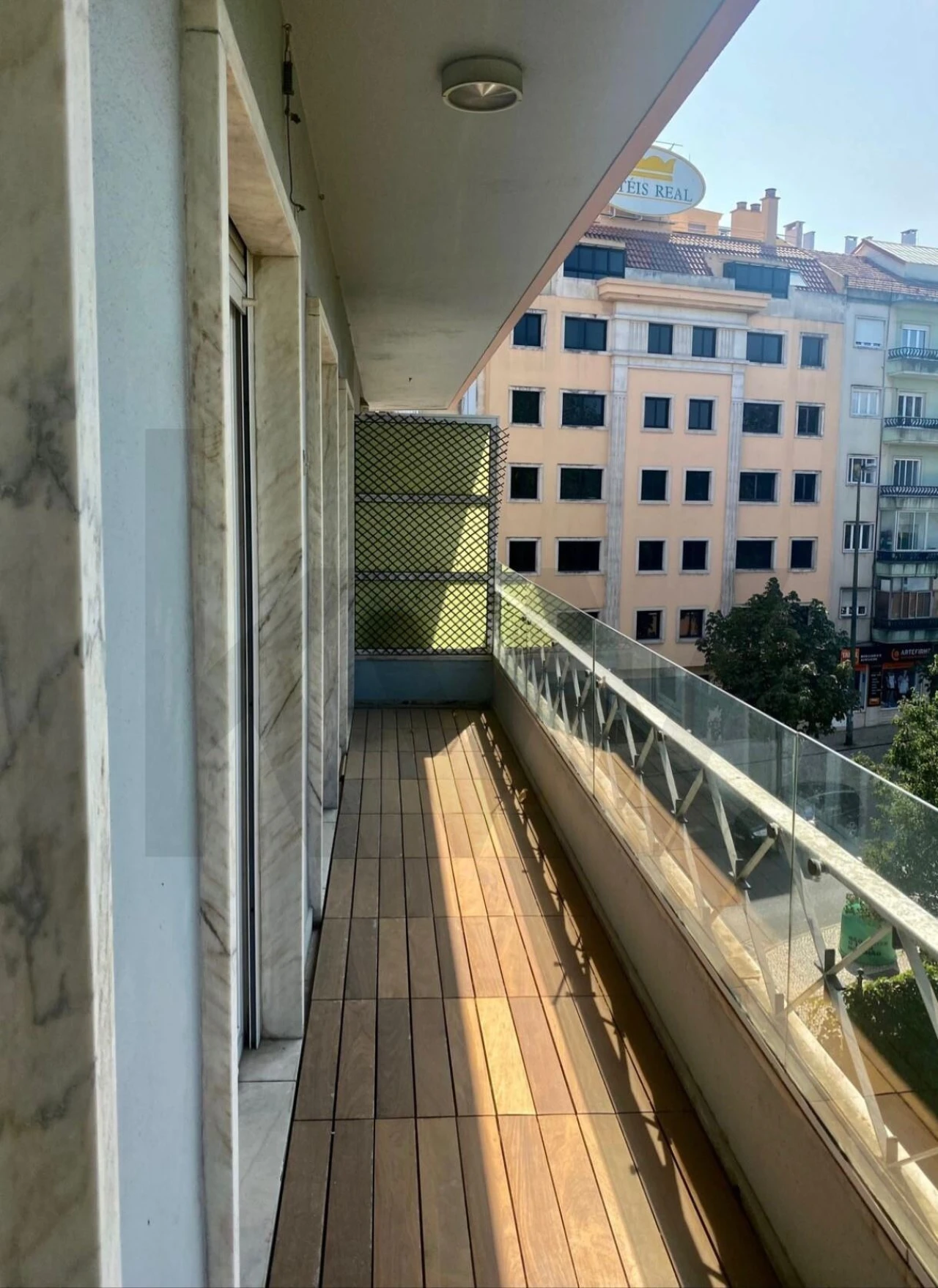 Apartamento T4 para Arrendamento em Avenidas Novas Foto 12
