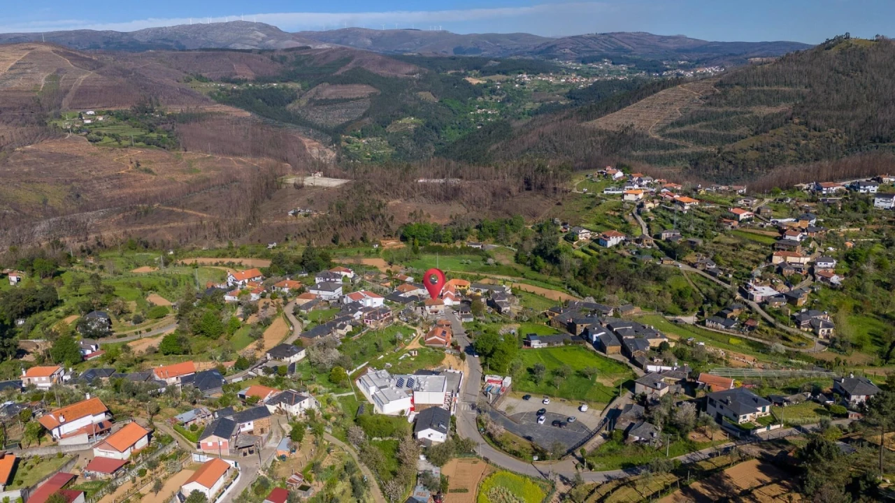 Moradia T5 para Venda em Canelas e Espiunca Foto 71