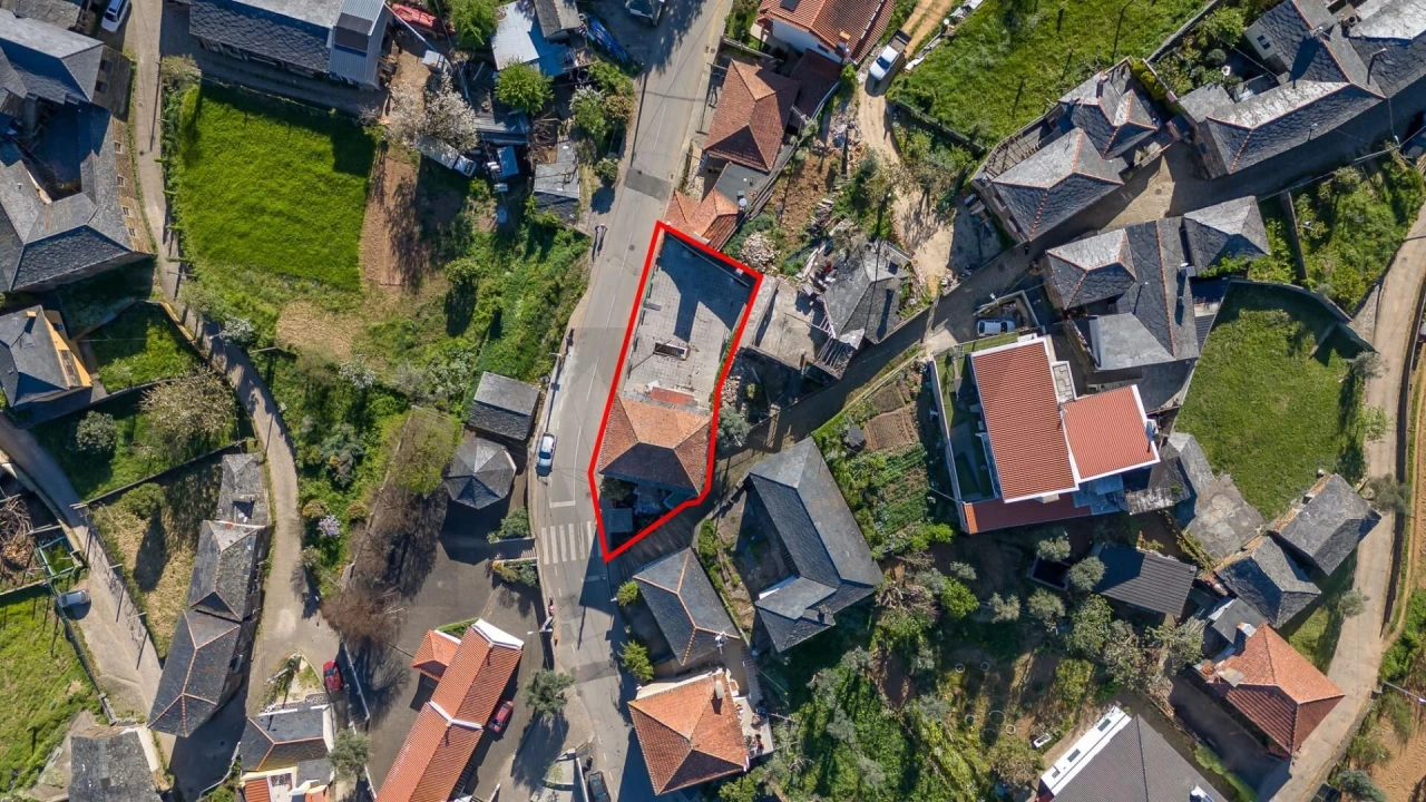 Moradia T5 para Venda em Canelas e Espiunca Foto 11