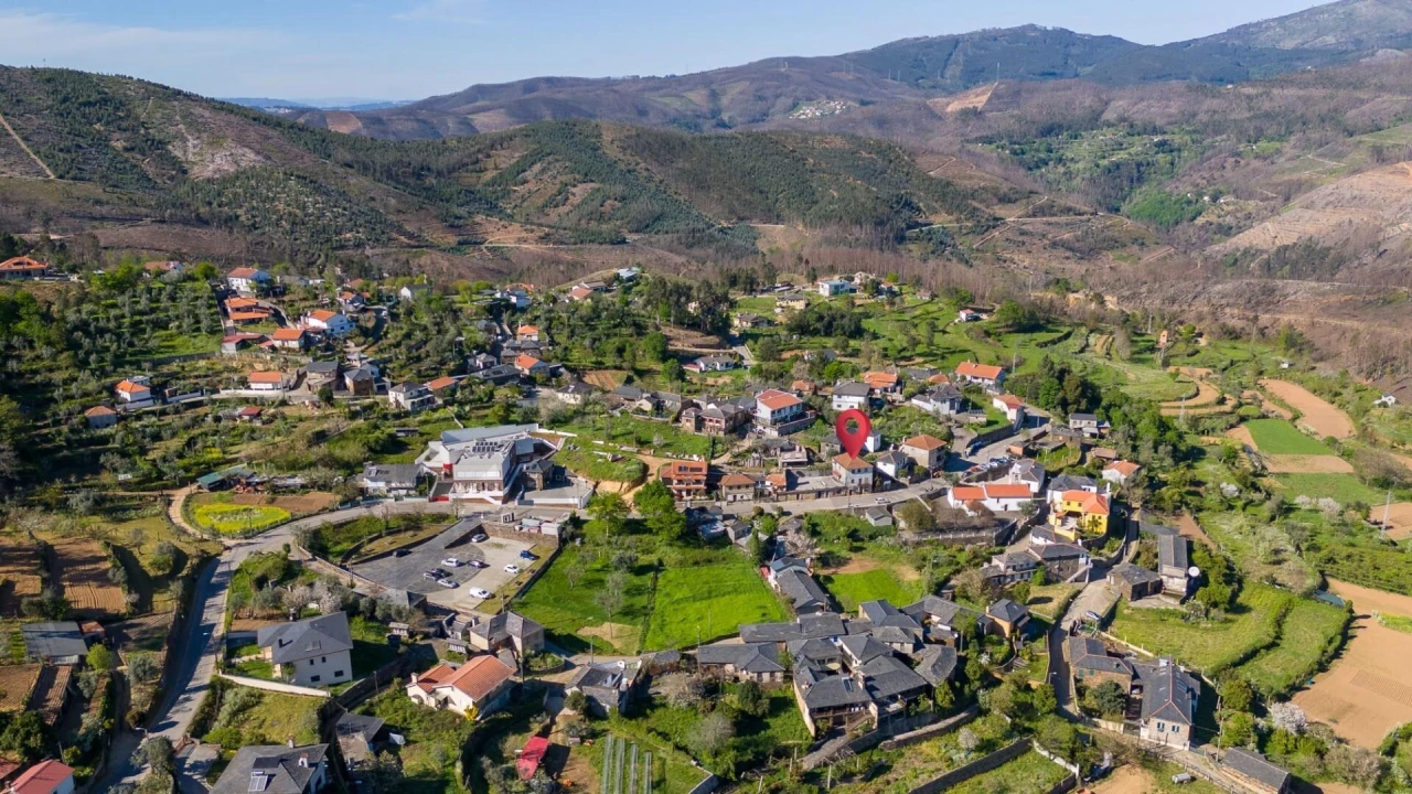 Moradia T5 para Venda em Canelas e Espiunca Foto 68