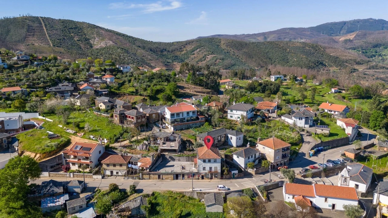 Moradia T5 para Venda em Canelas e Espiunca Foto 59