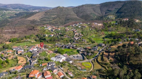 Moradia T5 para Venda em Canelas e Espiunca