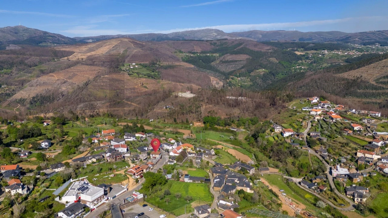 Moradia T5 para Venda em Canelas e Espiunca Foto 63
