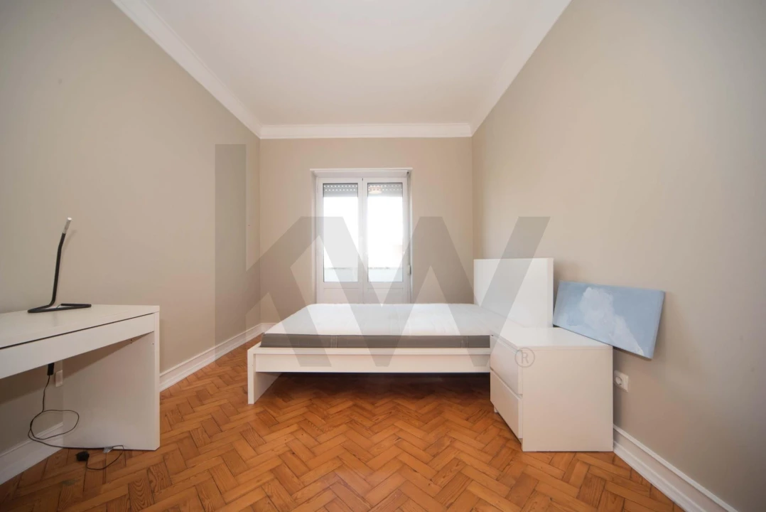 Apartamento T4 para Arrendamento em Alvalade Foto 22