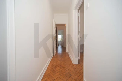 Apartamento T4 para Arrendamento em Alvalade