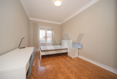 Apartamento T4 para Arrendamento em Alvalade