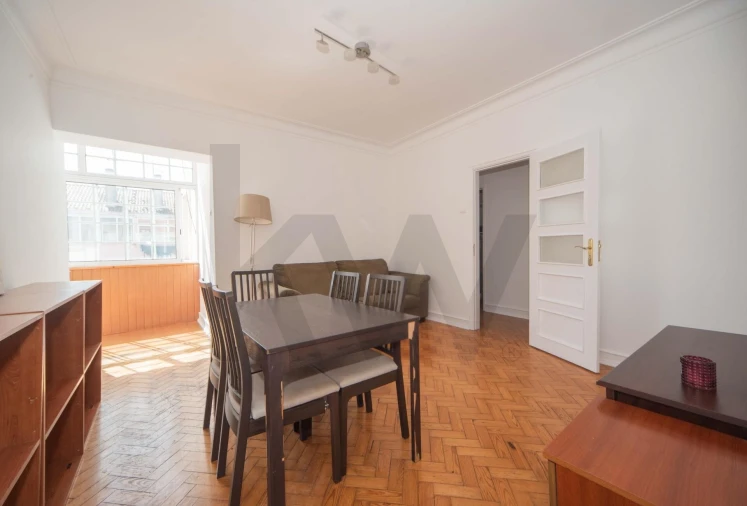 Apartamento T4 para Arrendamento em Alvalade Foto 30