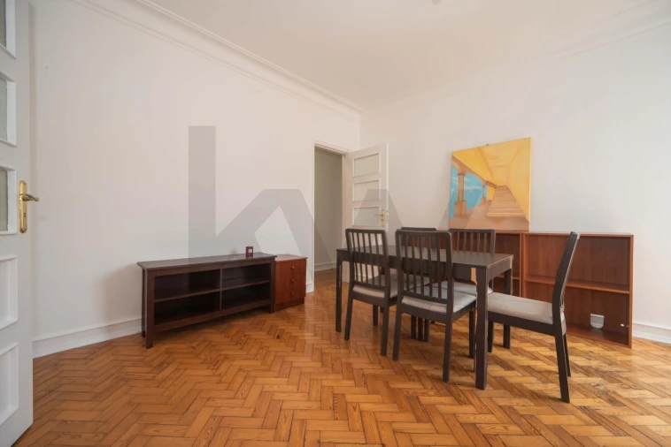Apartamento T4 para Arrendamento em Alvalade Foto 28