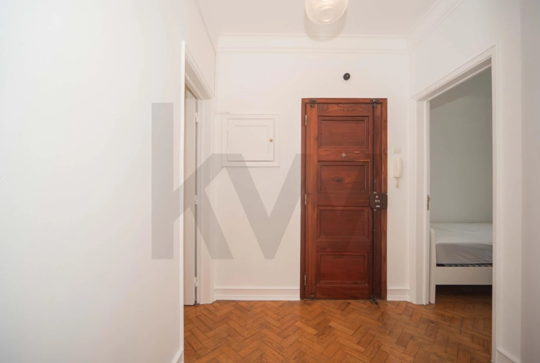Apartamento T4 para Arrendamento em Alvalade Foto 16