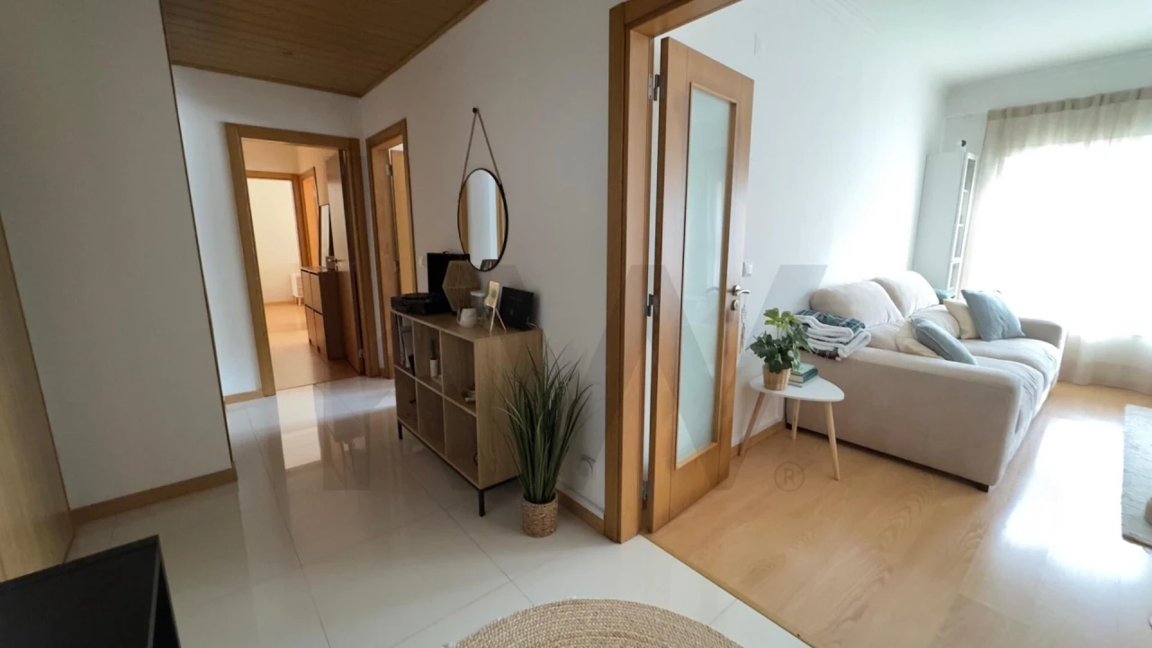 Apartamento T2 para Venda em Queluz e Belas Foto 9