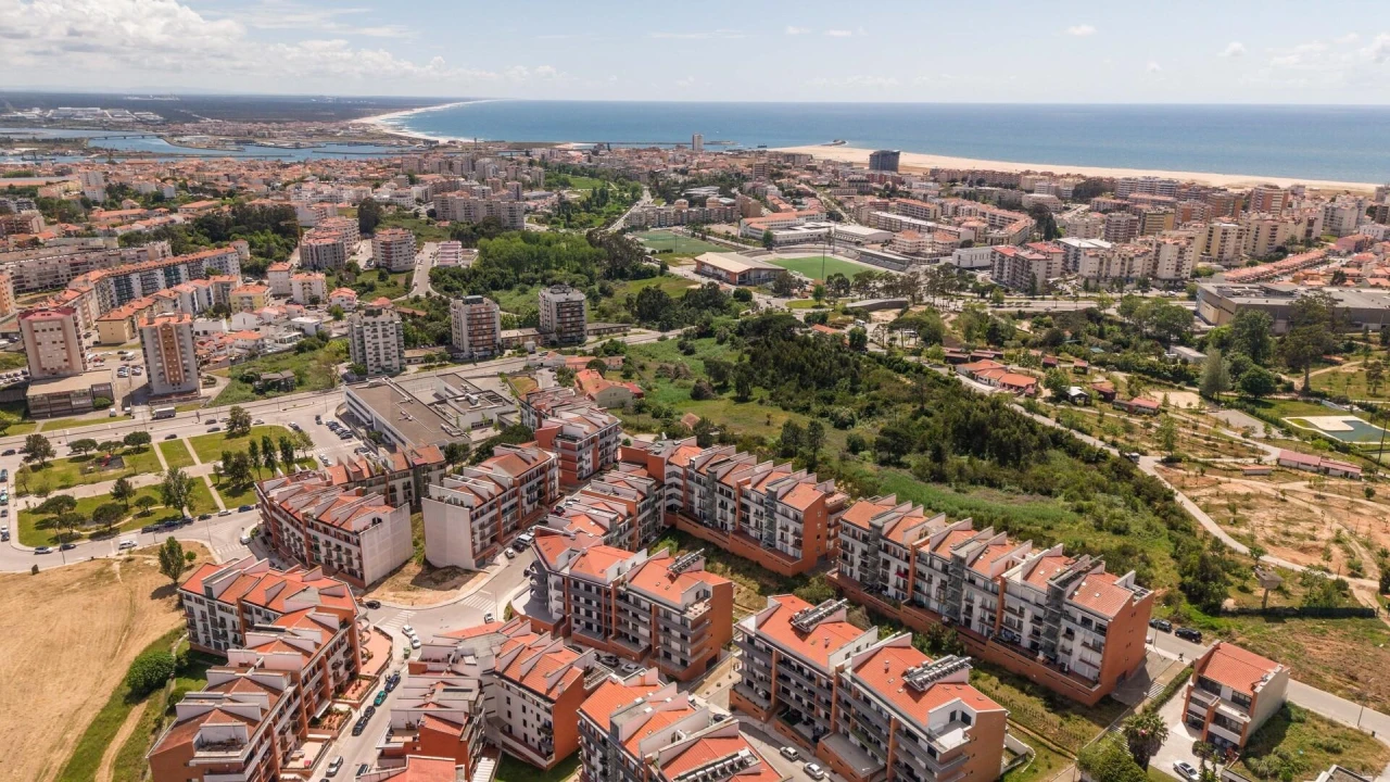 Apartamento T2 para Venda em Tavarede Foto 31