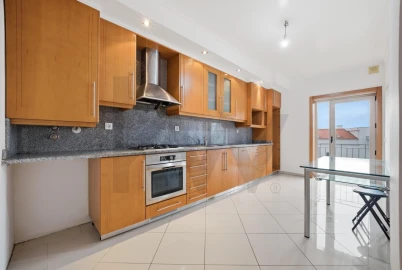Apartamento T2 para Venda em Tavarede