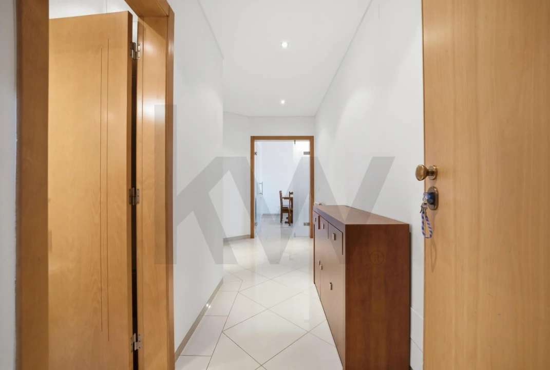 Apartamento T2 para Venda em Tavarede Foto 15