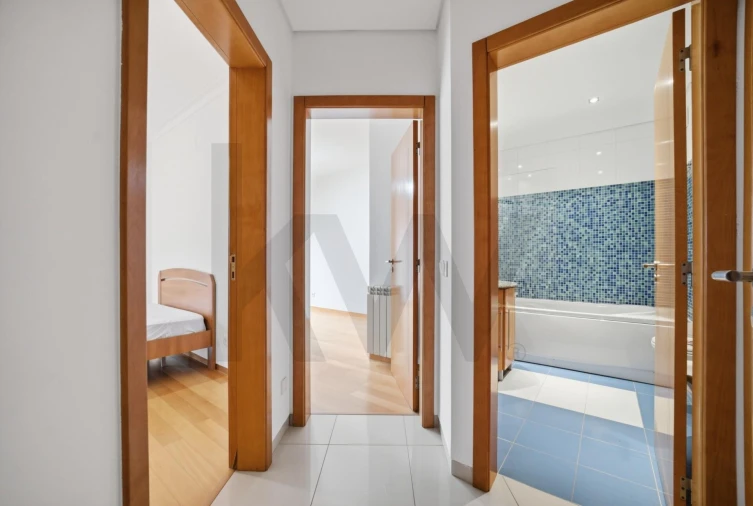Apartamento T2 para Venda em Tavarede Foto 7