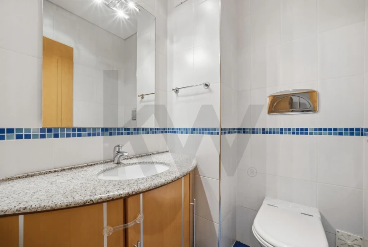 Apartamento T2 para Venda em Tavarede Foto 19