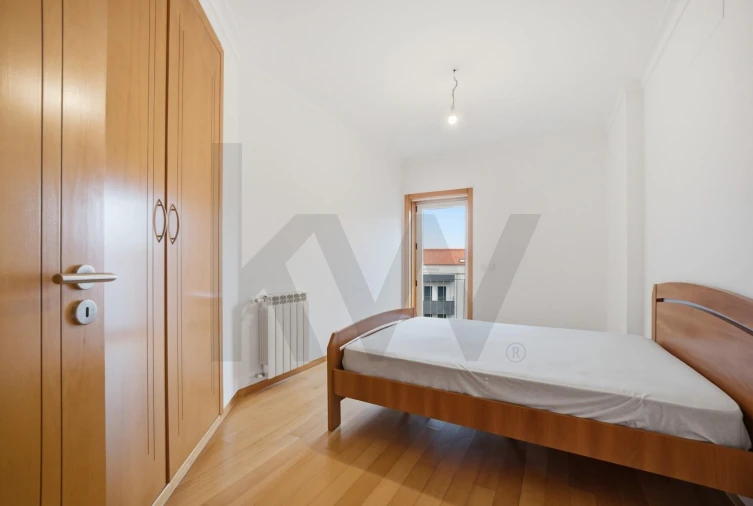 Apartamento T2 para Venda em Tavarede Foto 11