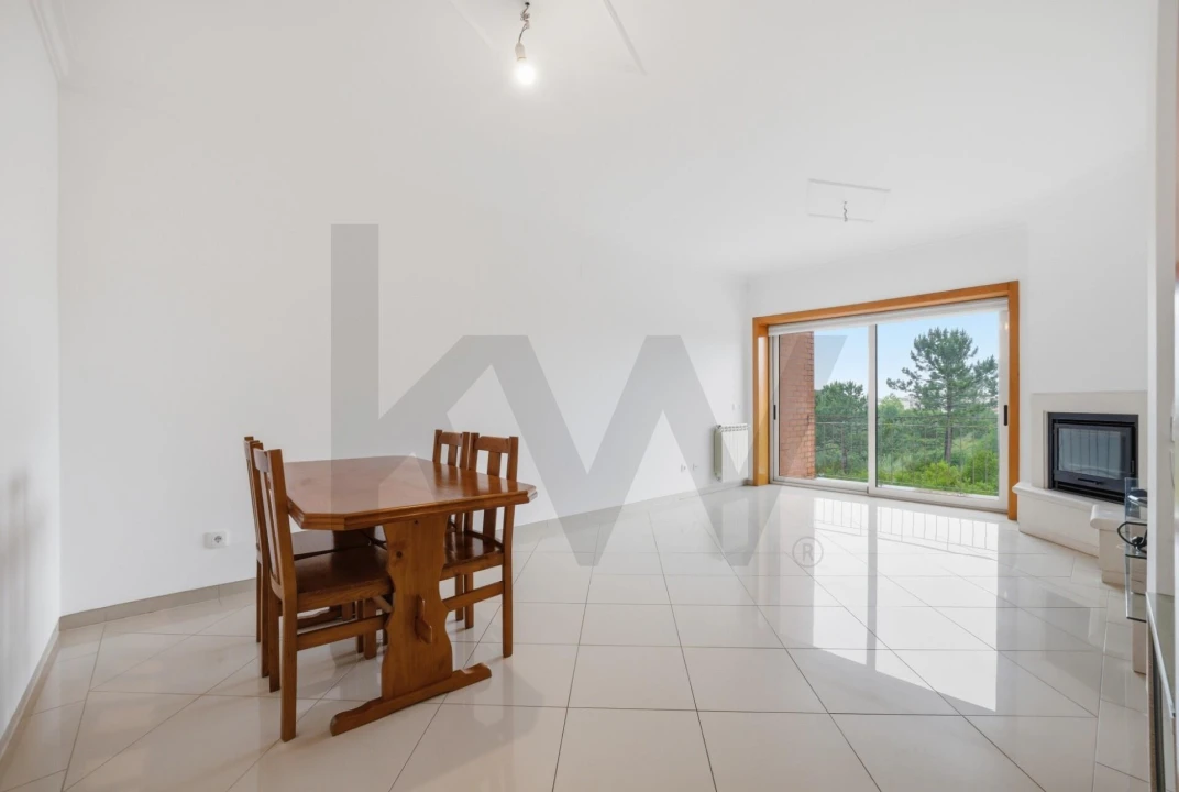 Apartamento T2 para Venda em Tavarede Foto 4