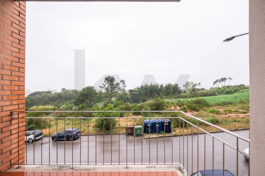 Apartamento T2 para Venda em Tavarede Foto 8