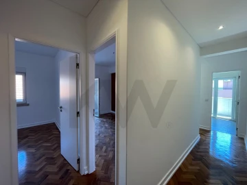 Apartamento T1 para Arrendamento em São Vicente