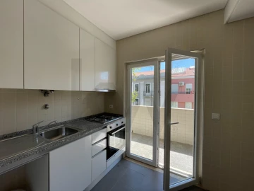 Apartamento T1 para Arrendamento em São Vicente