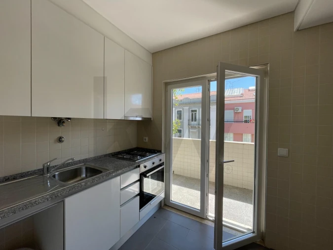 Apartamento T1 para Arrendamento em São Vicente Foto 13