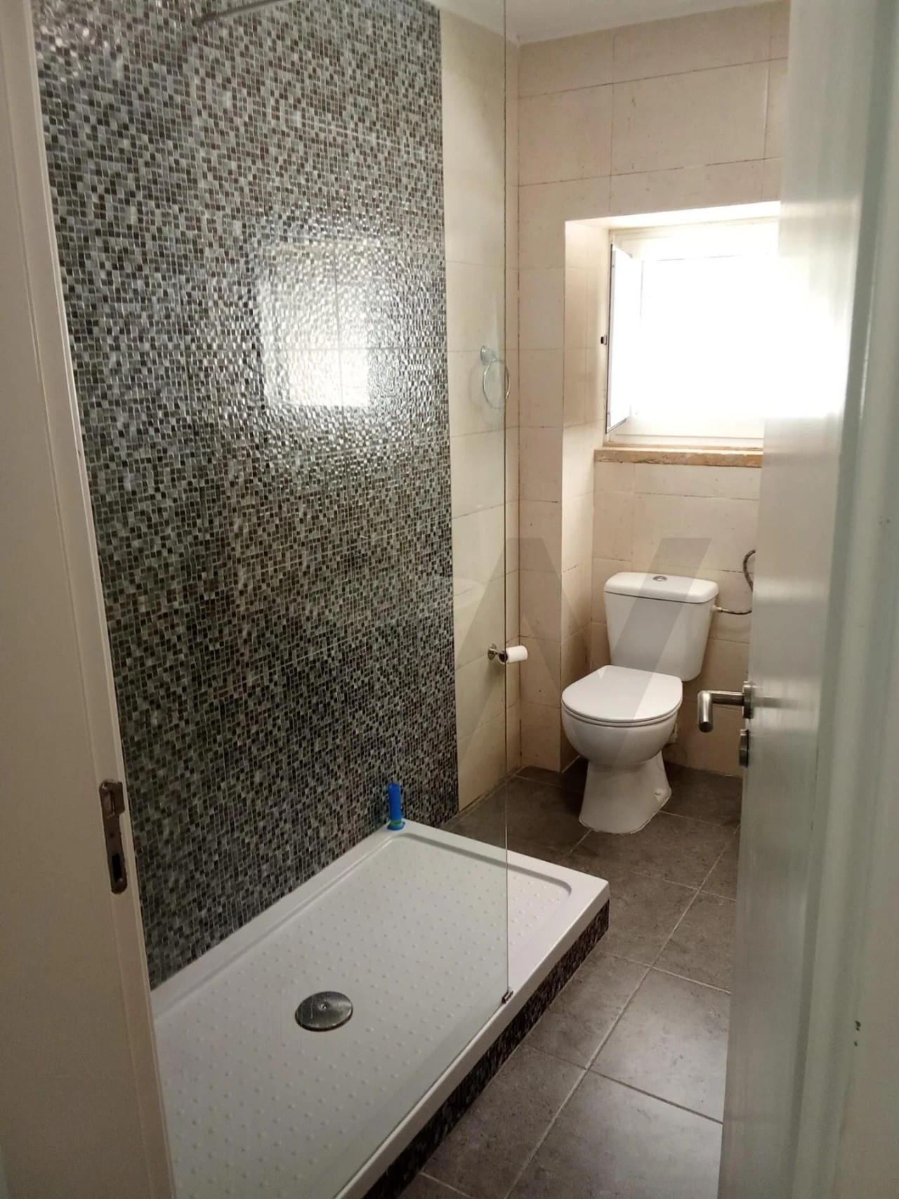 Apartamento T1 para Arrendamento em Algés, Linda-A-Velha e Cruz Quebrada-Dafundo Foto 11